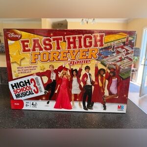 2008 Disney High School Musical 3: East High Forever Board Game Senior Year